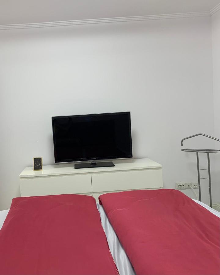 Ap Studio Caransebeş Екстериор снимка